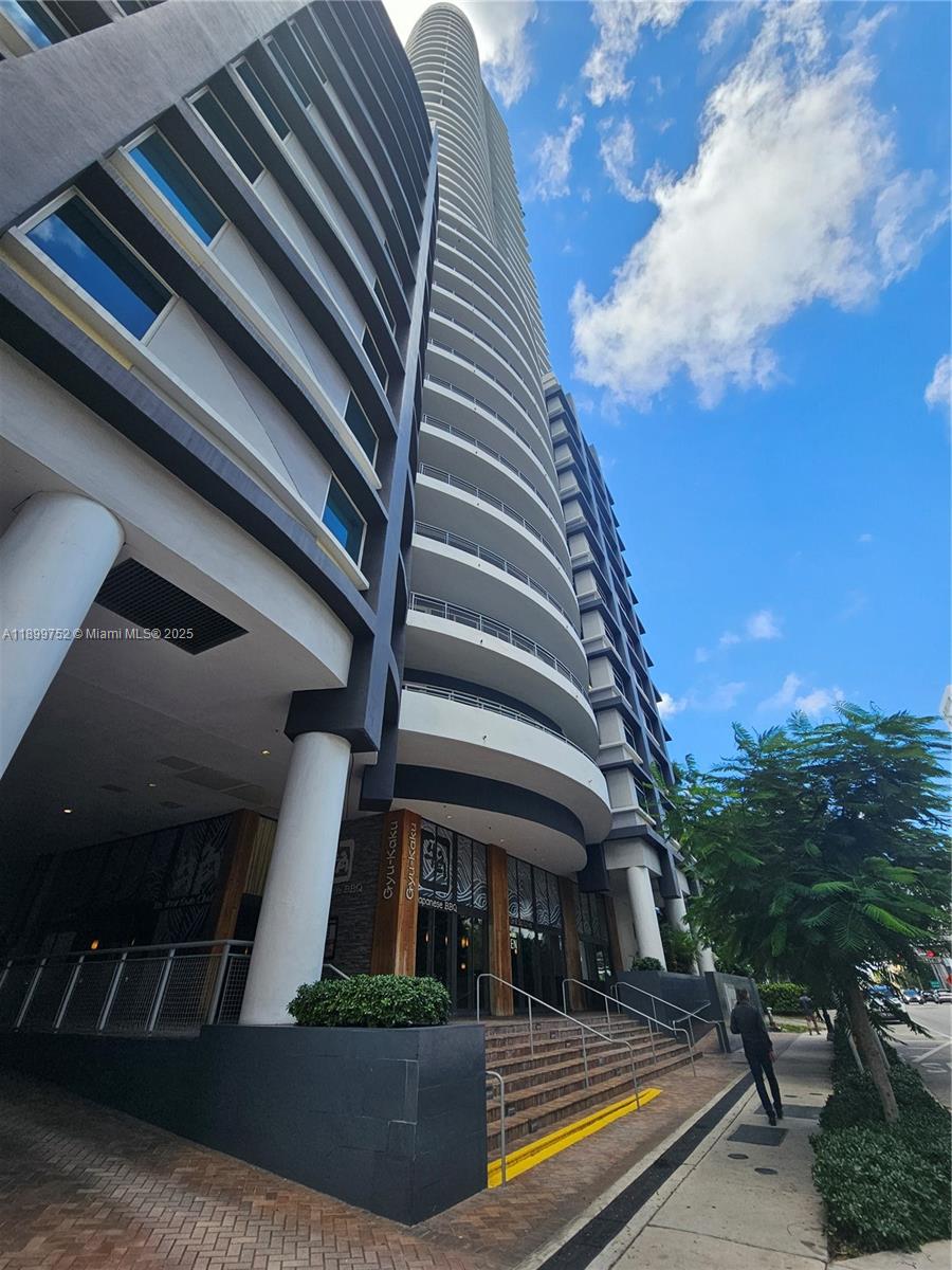 60 Southwest 13th Street, Unit 1900 Miami, FL 33130 - Photo 89 of 95