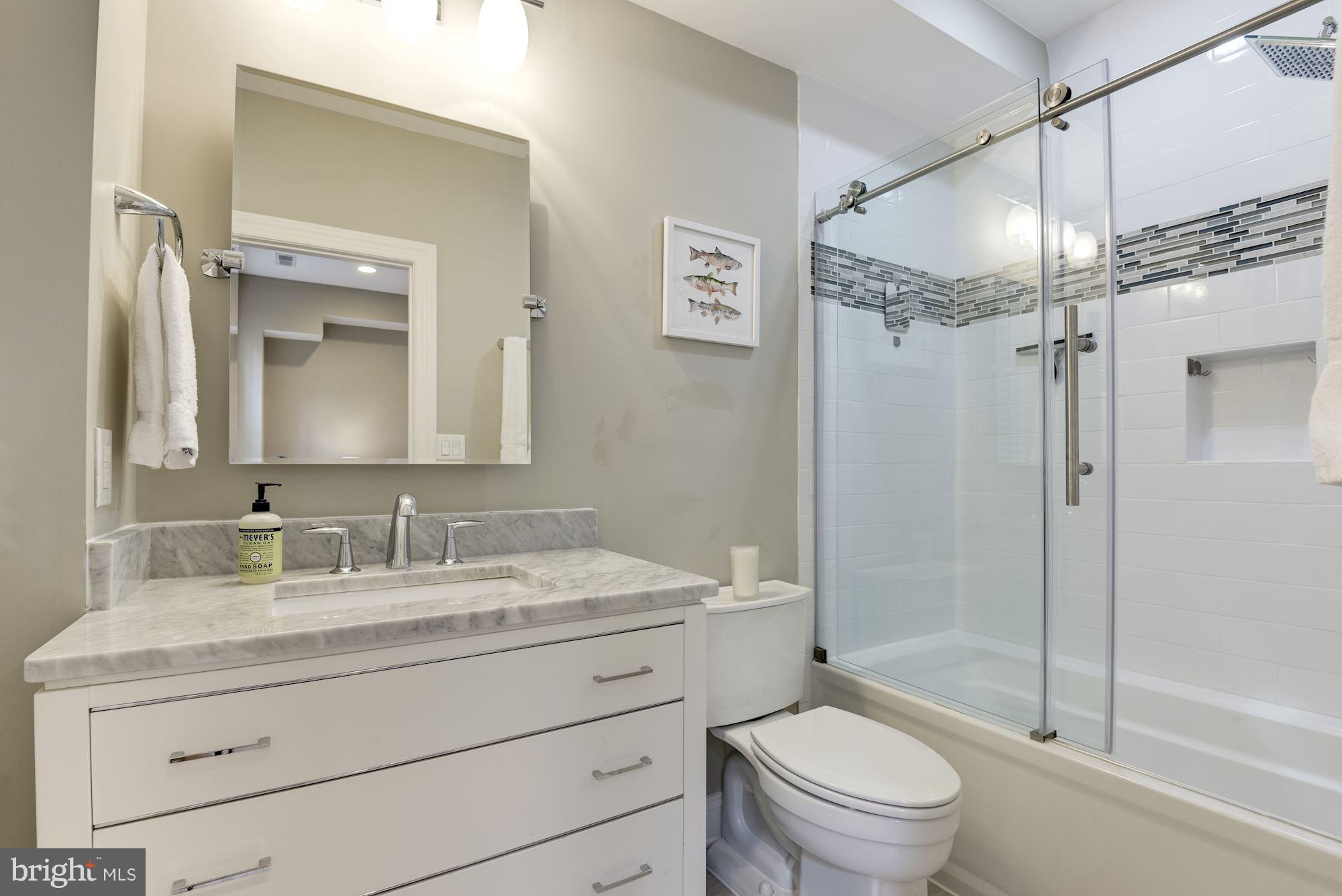 1431 Corcoran Street Northwest, Unit 1 Washington, DC 20009 - Photo 11 of 22 Master Bath