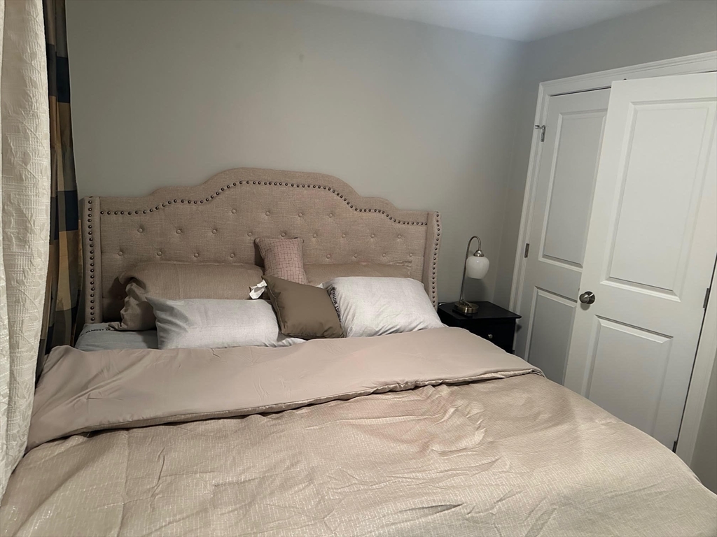 21 Burncoat Heights Worcester, MA 01606 - Photo 33 of 36