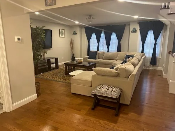 $3,500 | 21 Burncoat Heights, Worcester, MA 01606