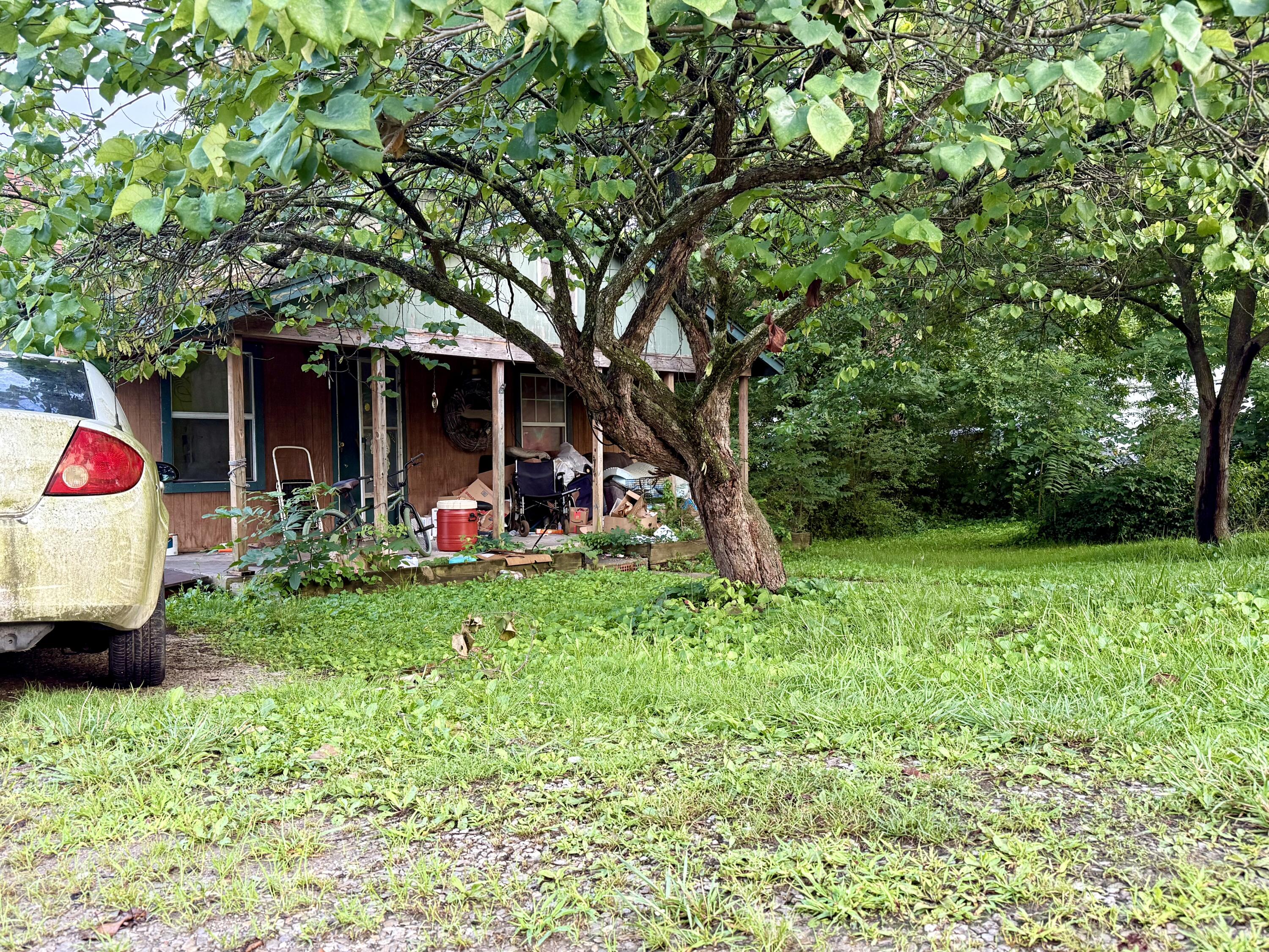 1226 R C Ledington Lane Corbin, KY 40701 - Photo 2 of 2 IMG_6588