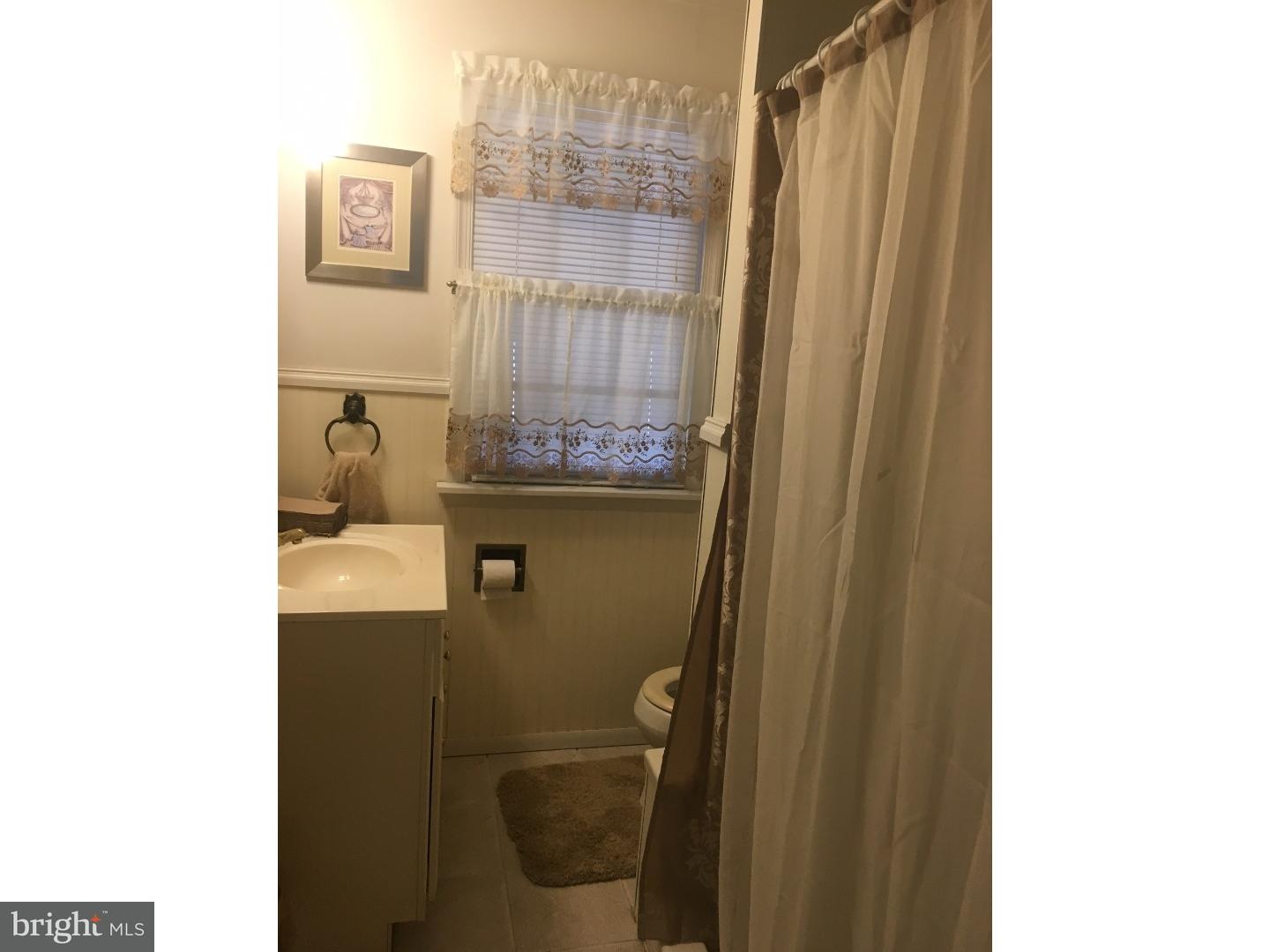 40 Stanford Road Cherry Hill, NJ 08034 - Photo 7 of 8 Bathroom