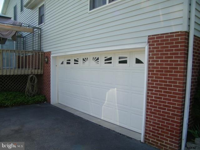 6417 Shutt Road Spring Grove, PA 17362 - Photo 27 of 29