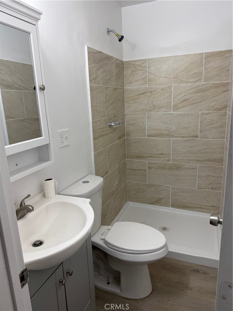 16100 Navajo Road, Unit 2 Apple Valley, CA 92307 - Photo 5 of 38