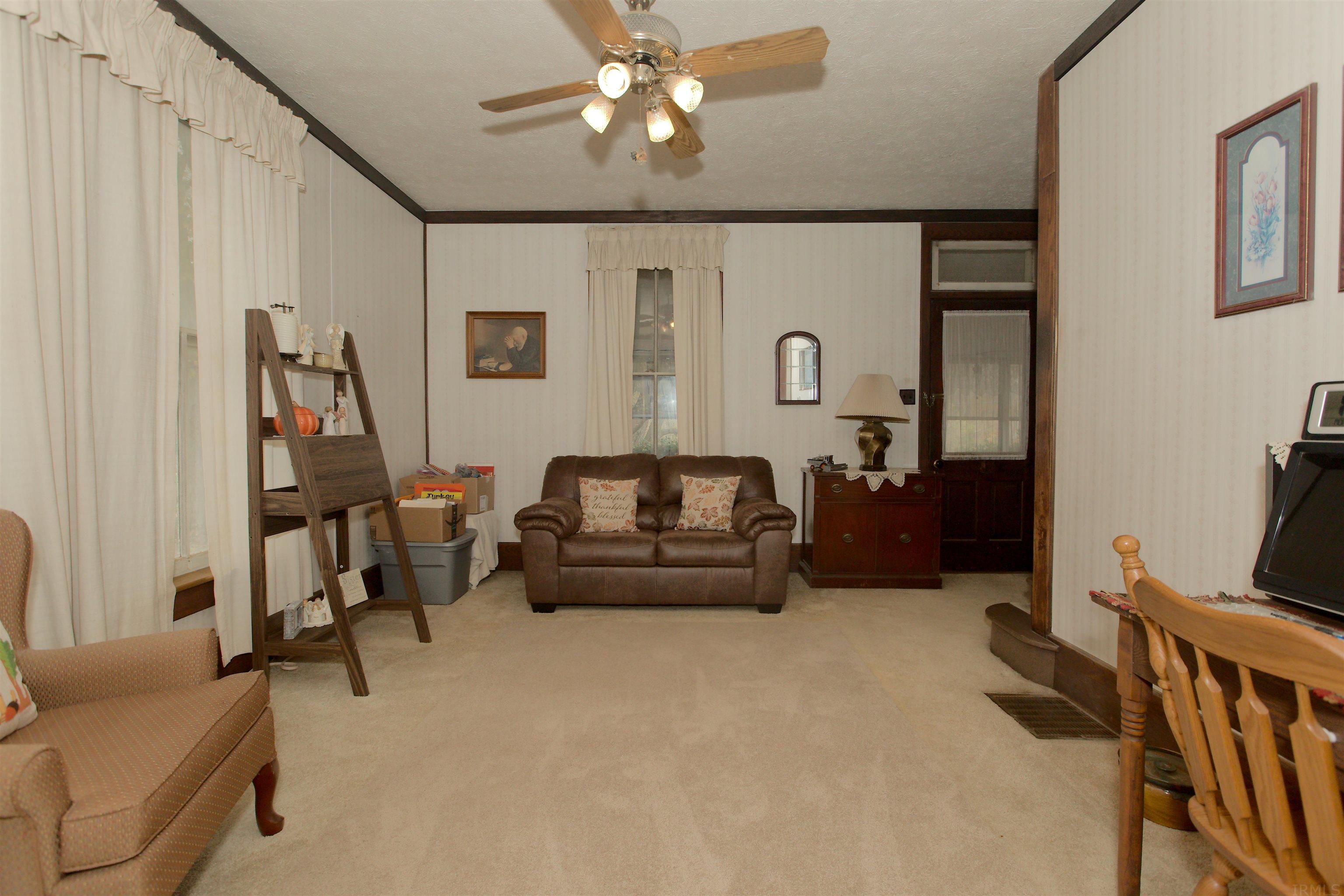 6015 West River Road Huntington, IN 46750 - Photo 23 of 36 Gallery Image 23