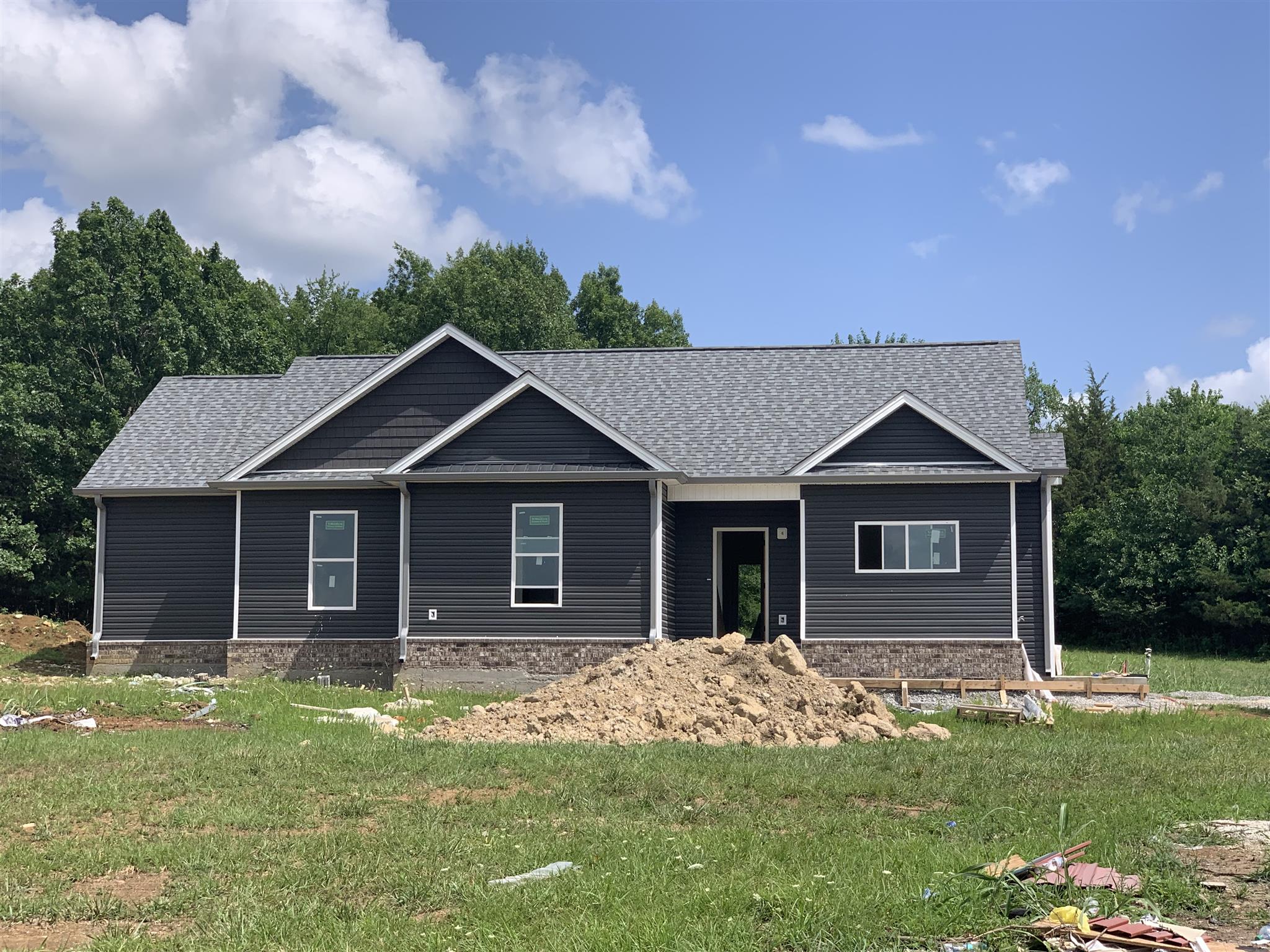 355 Hurt Road Lewisburg, TN 37091 - Photo 1 of 7 Welcome Home