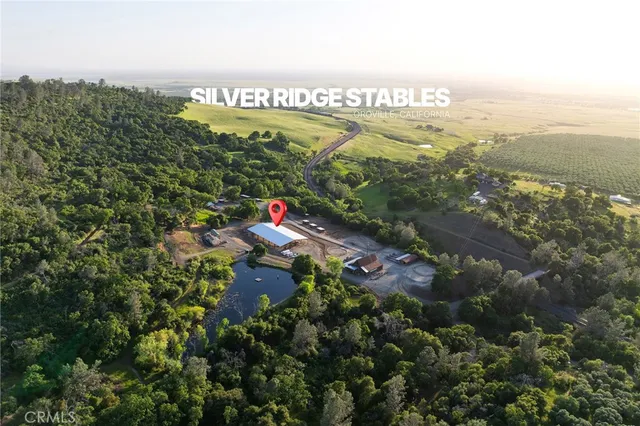 a bathroom with a double vanity sink and mirror