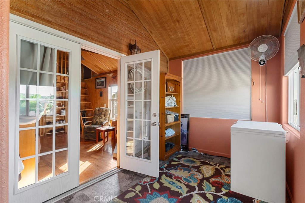 1477 Flag Creek Road Oroville, CA 95965 - Photo 39 of 75 a very nice looking room with a large window