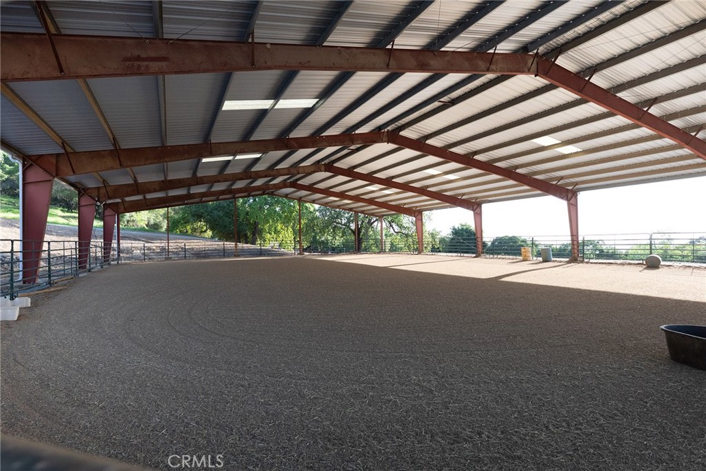 1477 Flag Creek Road Oroville, CA 95965 - Photo 55 of 75 a view of a car garage