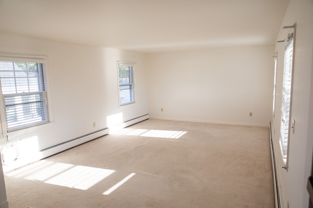 11 Milk Street, Unit 2 Bristol, RI 02809 - Photo 5 of 19