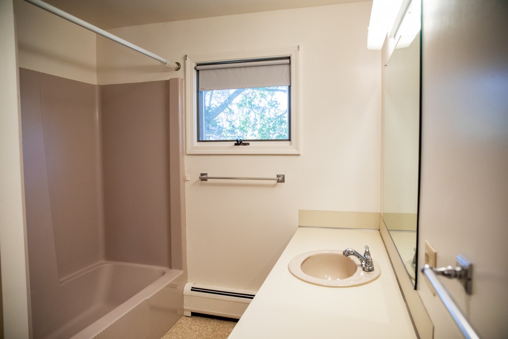 11 Milk Street, Unit 2 Bristol, RI 02809 - Photo 8 of 19