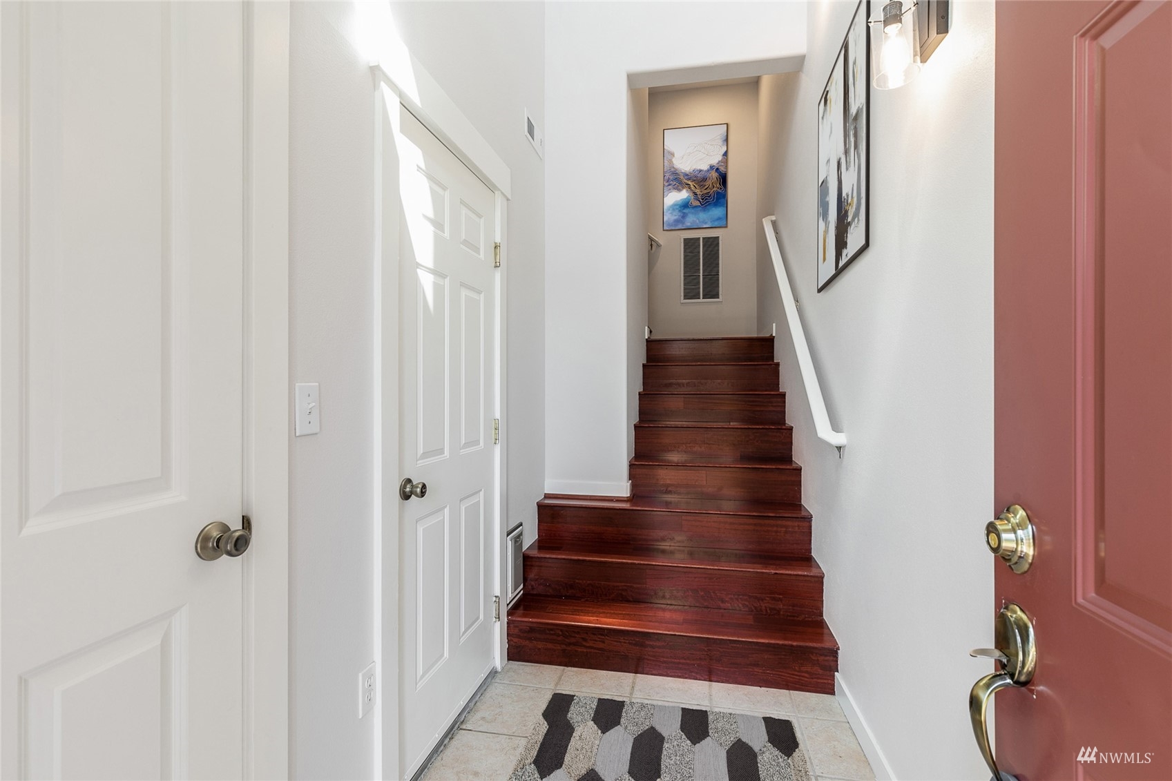 23300 Southeast Black Nugget Road, Unit D3 Issaquah, WA 98029 - Photo 3 of 27 a view of entryway