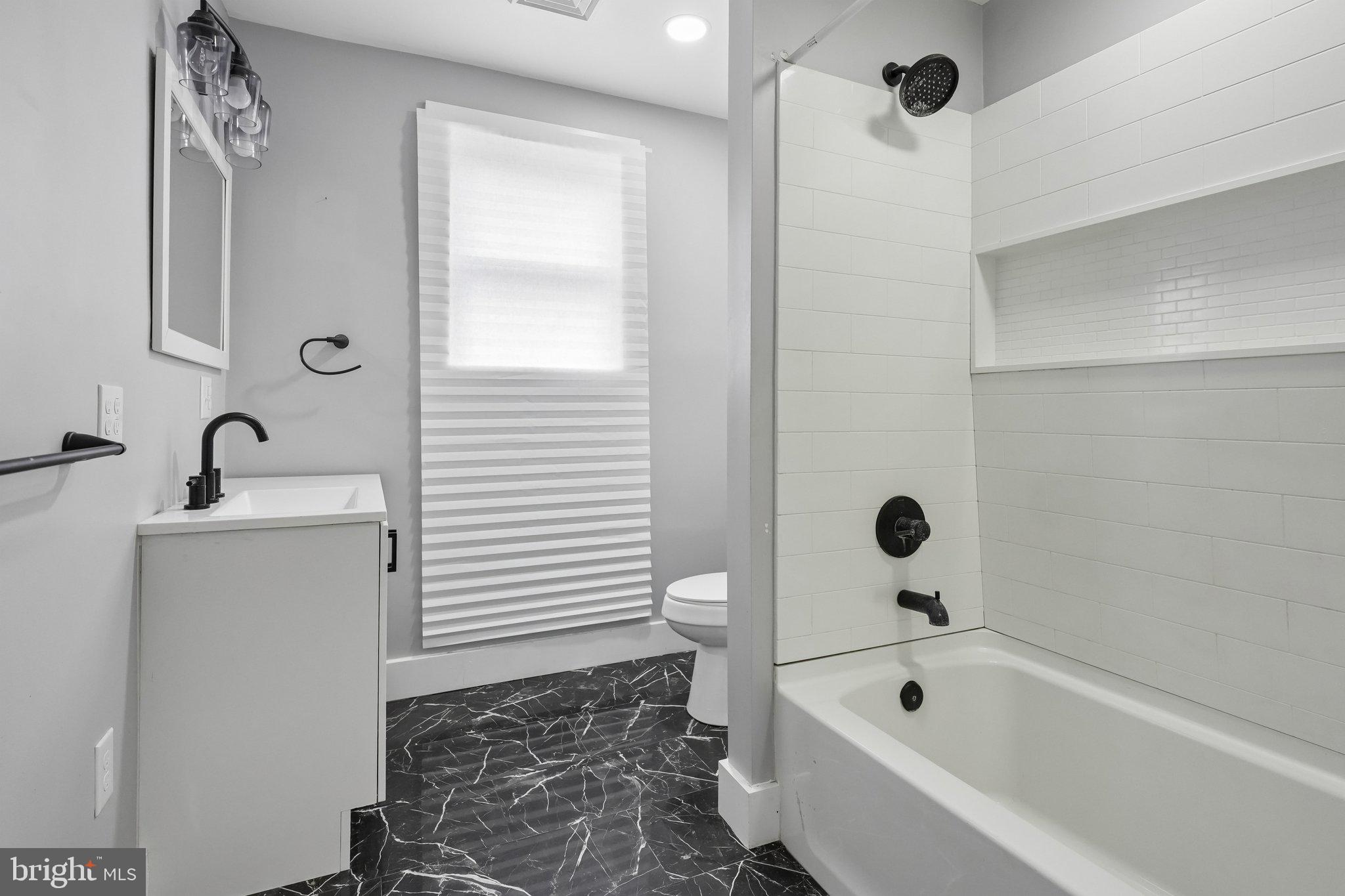3 Lakeside Lane Carneys Point, NJ 08069 - Photo 12 of 23 Gallery Image 12