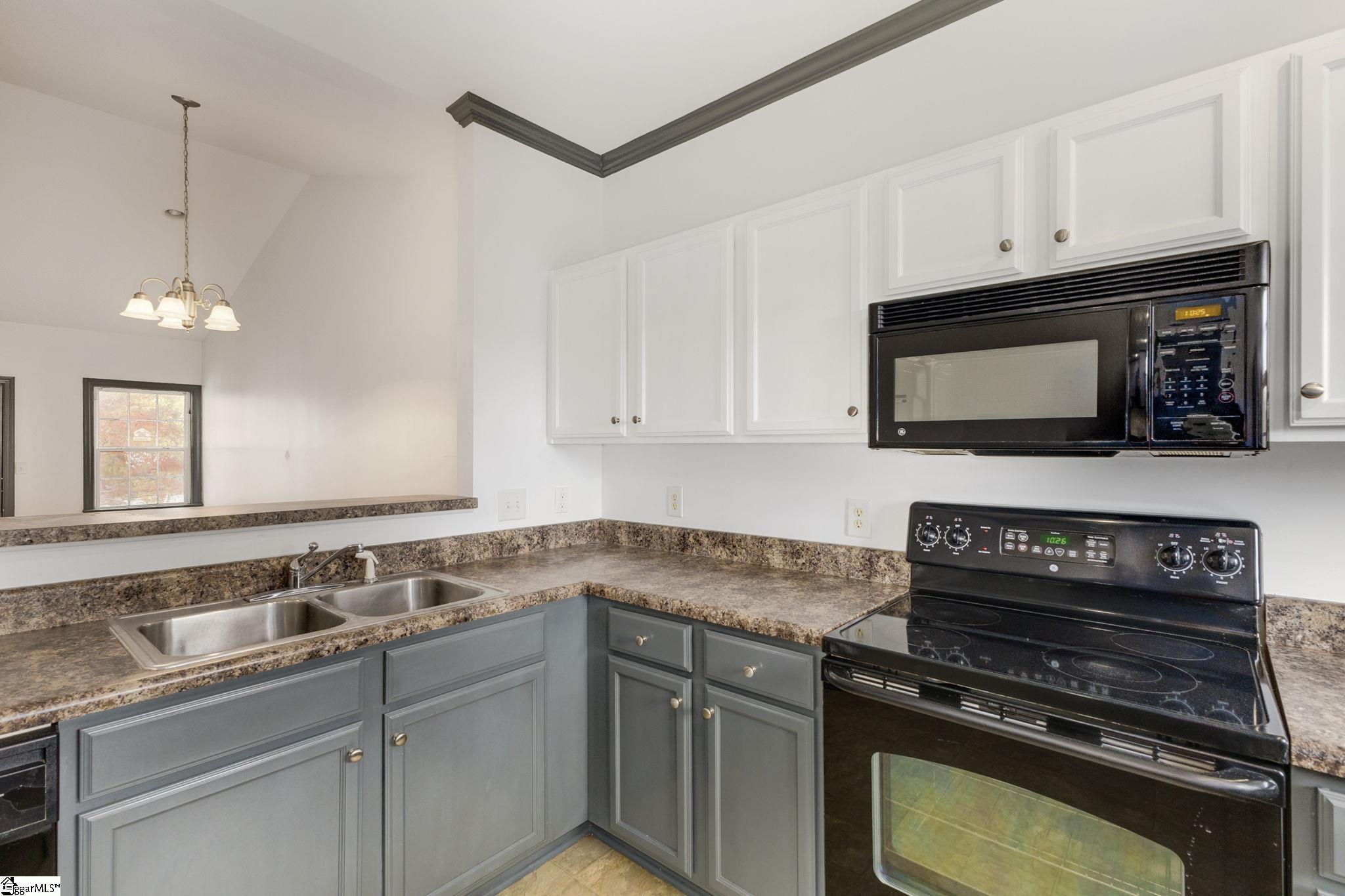 354 Easterlin Way Greenville, SC 29607 - Photo 5 of 19 Gallery Image 5