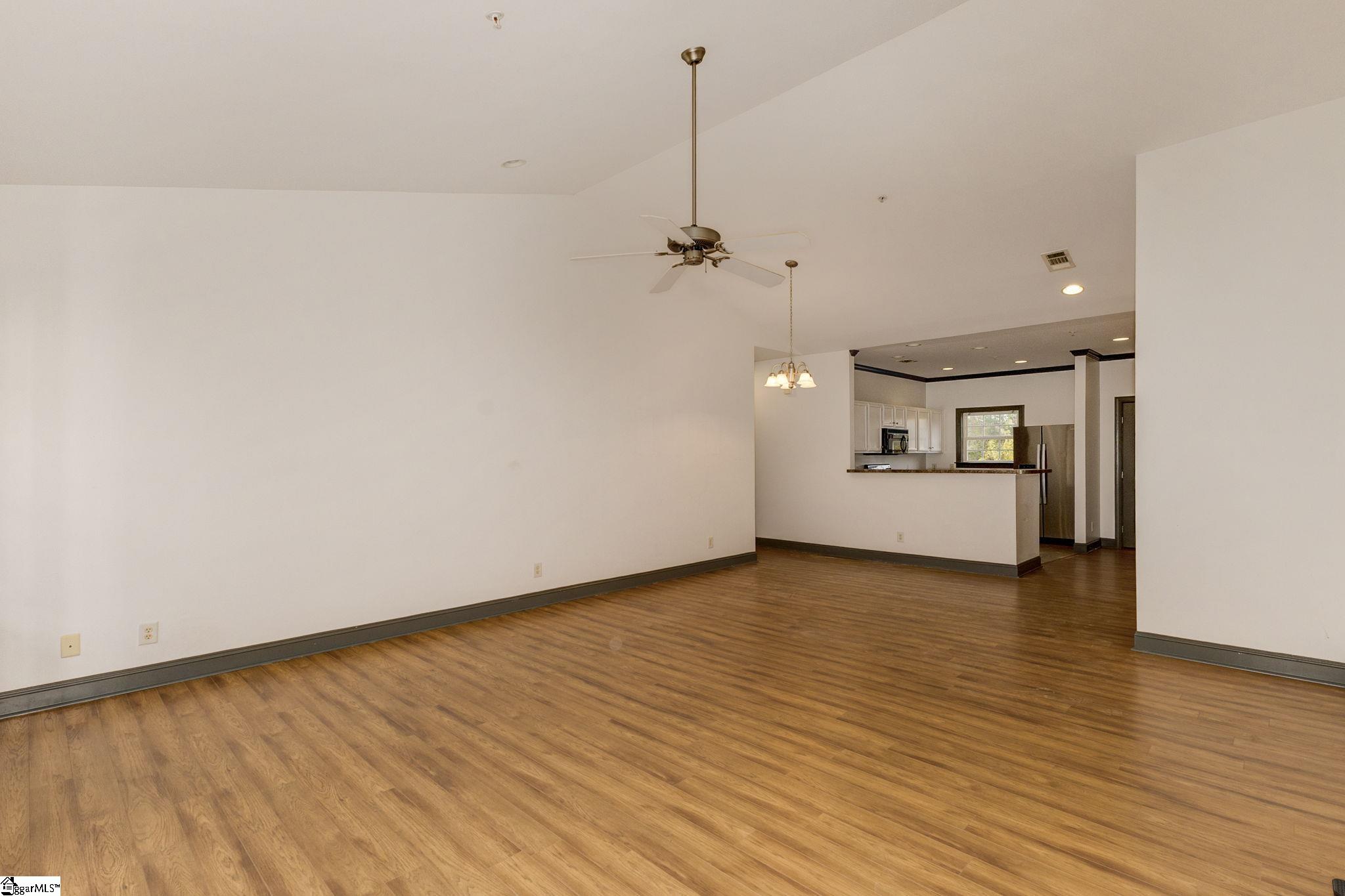 354 Easterlin Way Greenville, SC 29607 - Photo 9 of 19 Gallery Image 9