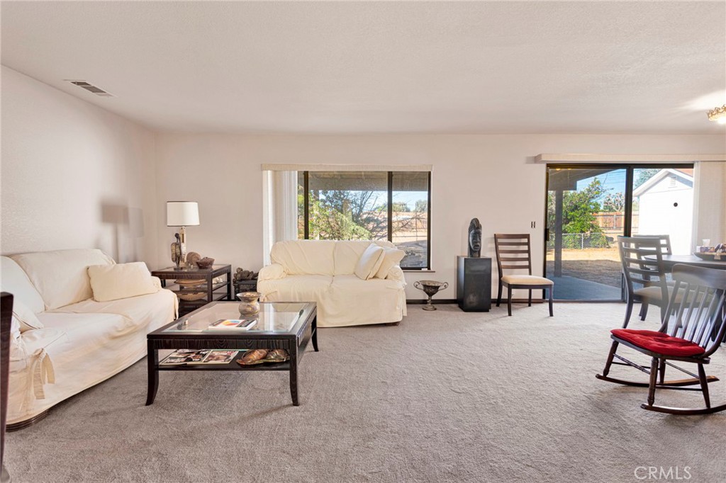 13150 Quapaw Road Apple Valley, CA 92308 - Photo 6 of 44