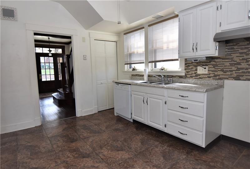 108 West Oliver Road Homestead, PA 15120 - Photo 12 of 25 Gallery Image 12