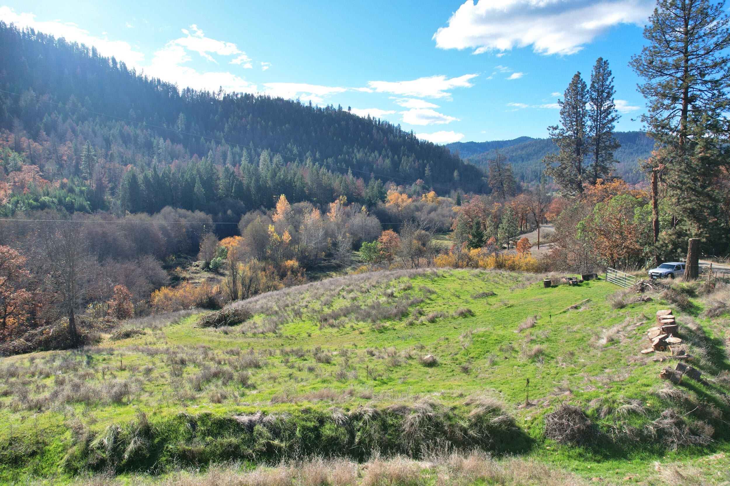 North Applegate Road Jacksonville, OR 97530 - Photo 10 of 51 NW rolling pasture