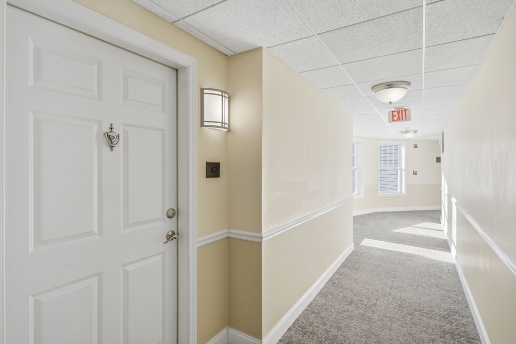 295 Salem Street, Unit 82 Woburn, MA 01801 - Photo 25 of 36 a view of an empty room