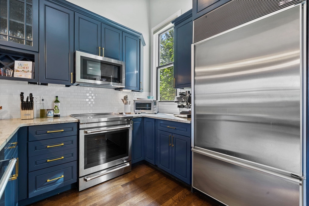 44 High Street, Unit 7 Boston, MA 02129 - Photo 13 of 36