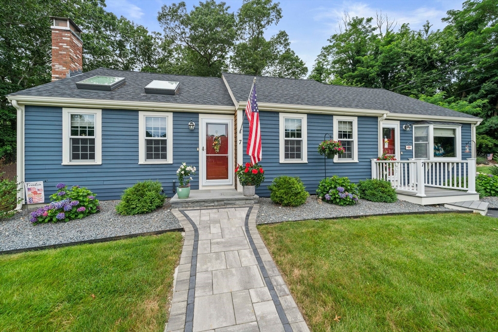 7 Signal Hill Road Marshfield, MA 02050 - Photo 3 of 42 a front view of a house with a yard and porch