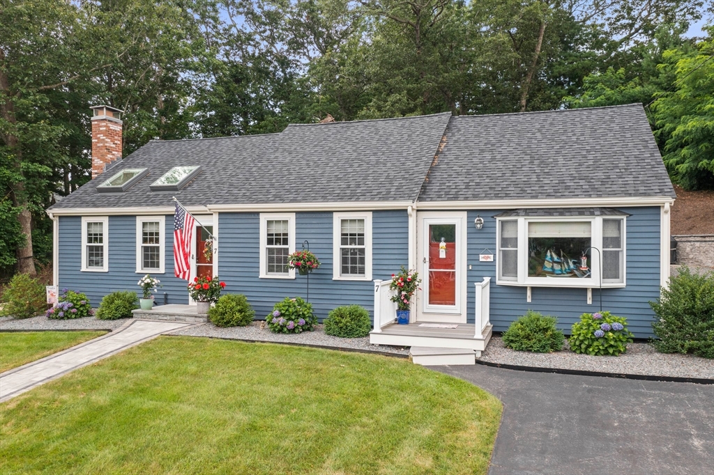 7 Signal Hill Road Marshfield, MA 02050 - Photo 38 of 42 front view of a house with a yard