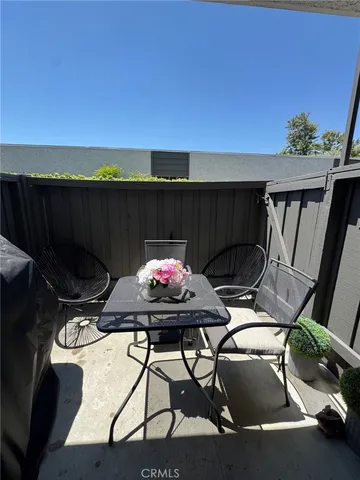 $3,750 | 11311 Tampa Avenue, Unit 4, Porter Ranch, CA 91326