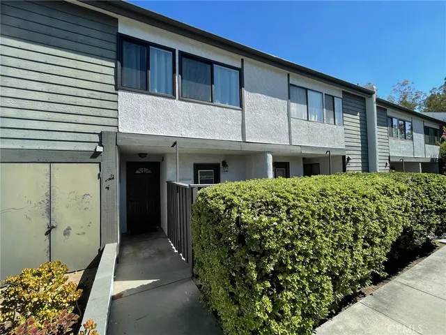 $3,750 | 11311 Tampa Avenue, Unit 4, Porter Ranch, CA 91326