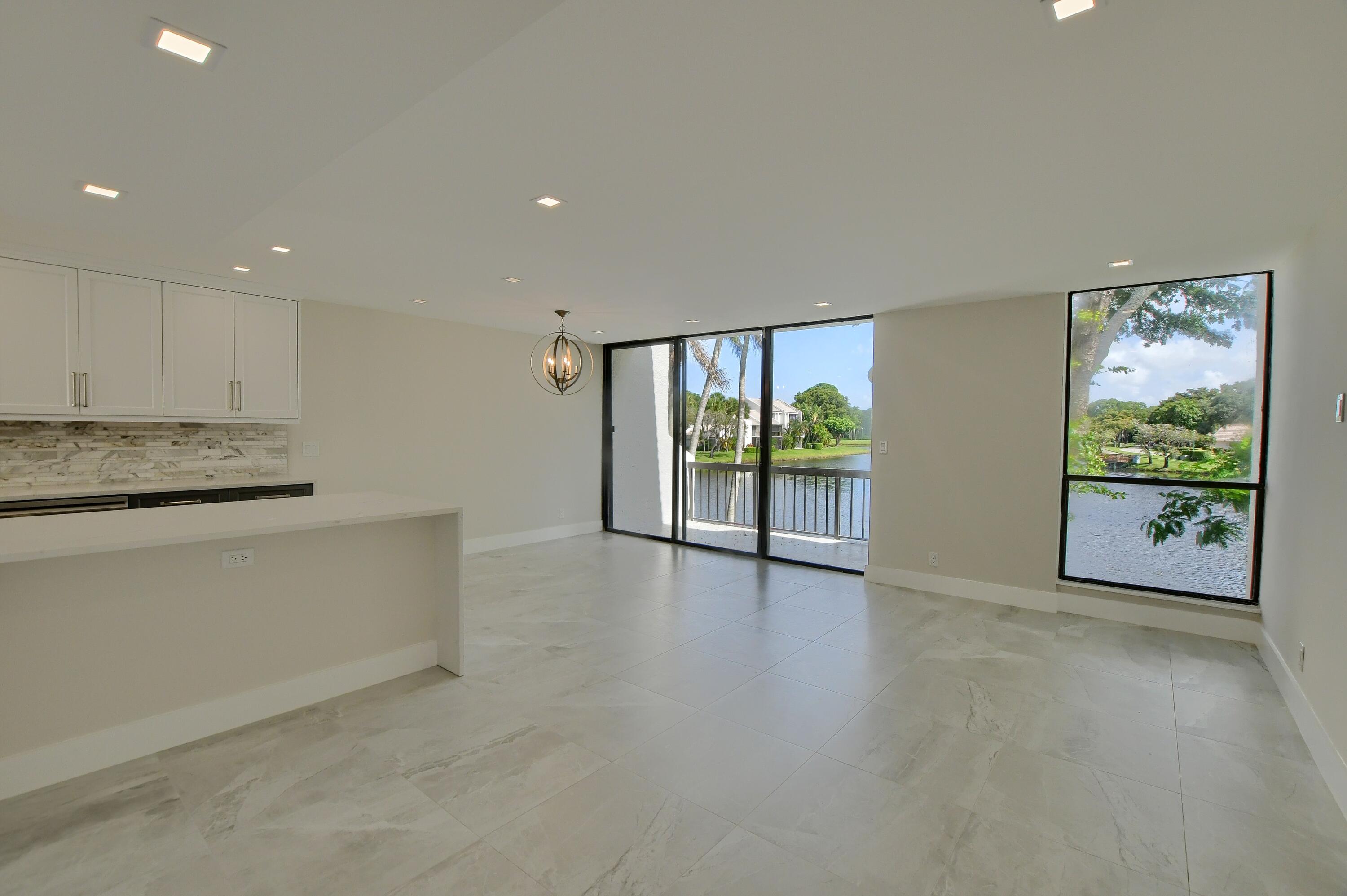 807 Bridgewood Place, Unit 807 Boca Raton, FL 33434 - Photo 1 of 24 Living Room