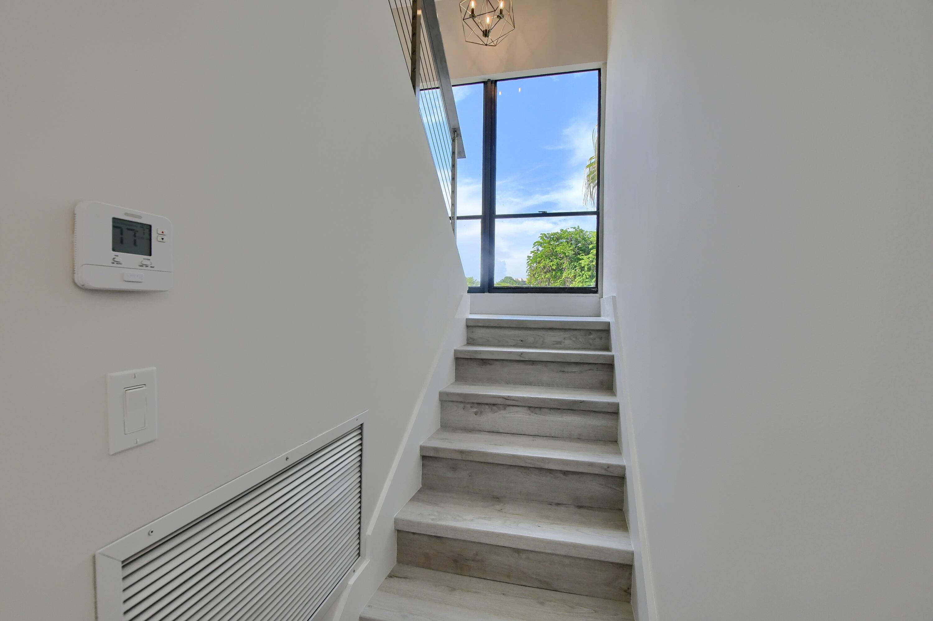 807 Bridgewood Place, Unit 807 Boca Raton, FL 33434 - Photo 11 of 24 12_ebf_6353-hdr(5)