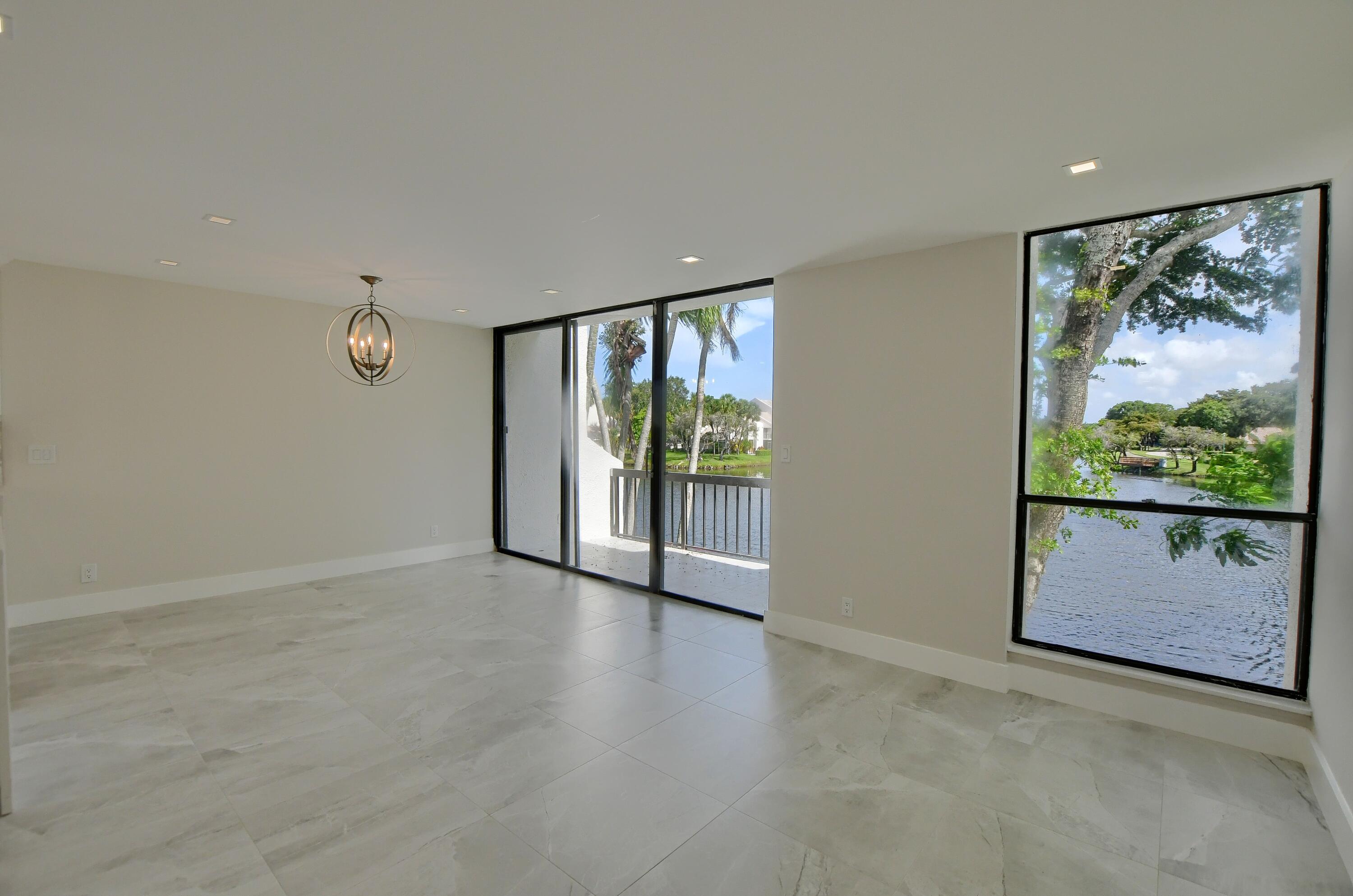 807 Bridgewood Place, Unit 807 Boca Raton, FL 33434 - Photo 2 of 24 03_ebf_6308-hdr(5)