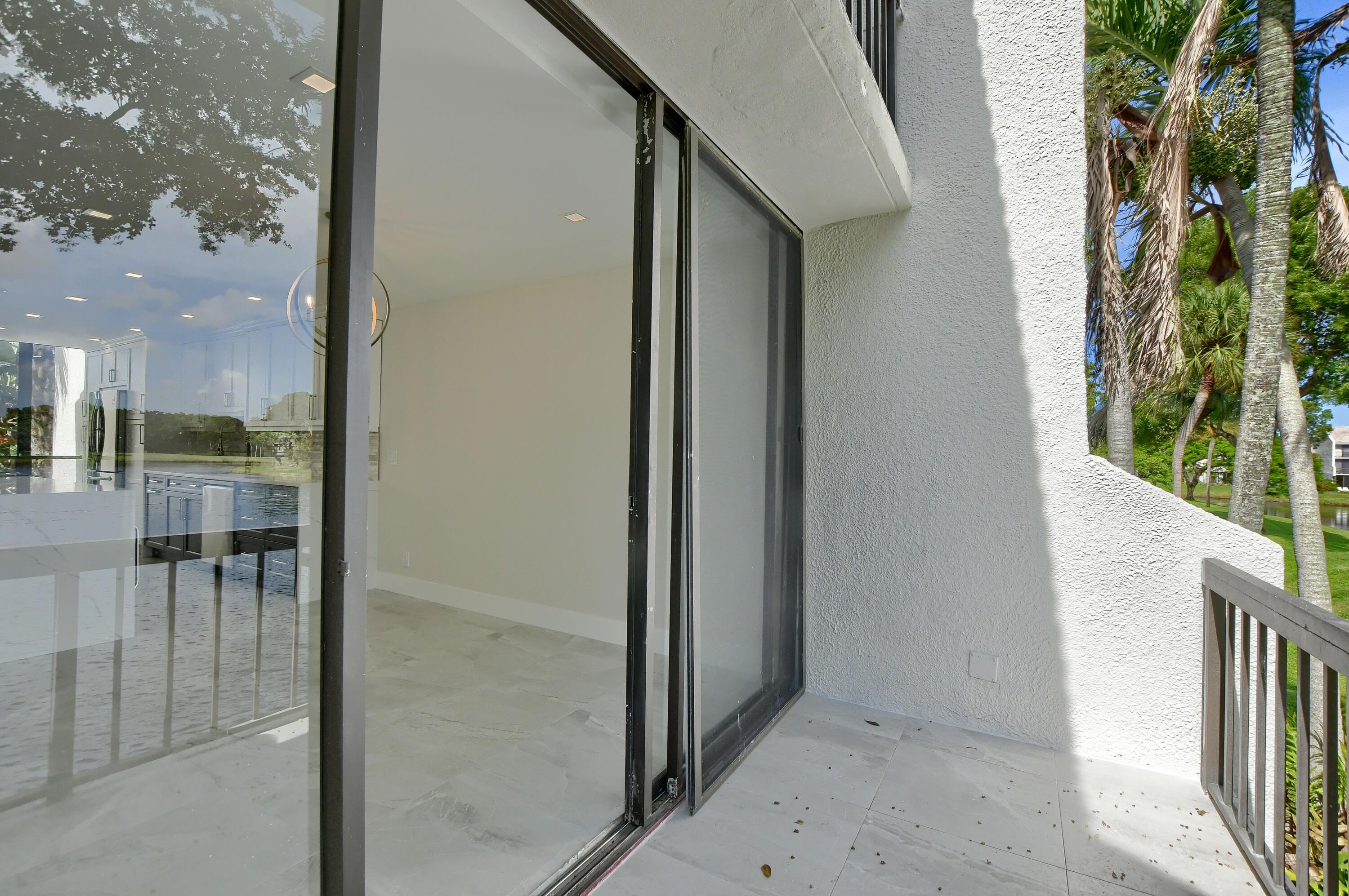 807 Bridgewood Place, Unit 807 Boca Raton, FL 33434 - Photo 22 of 24 25_ebf_6418-hdr(5)