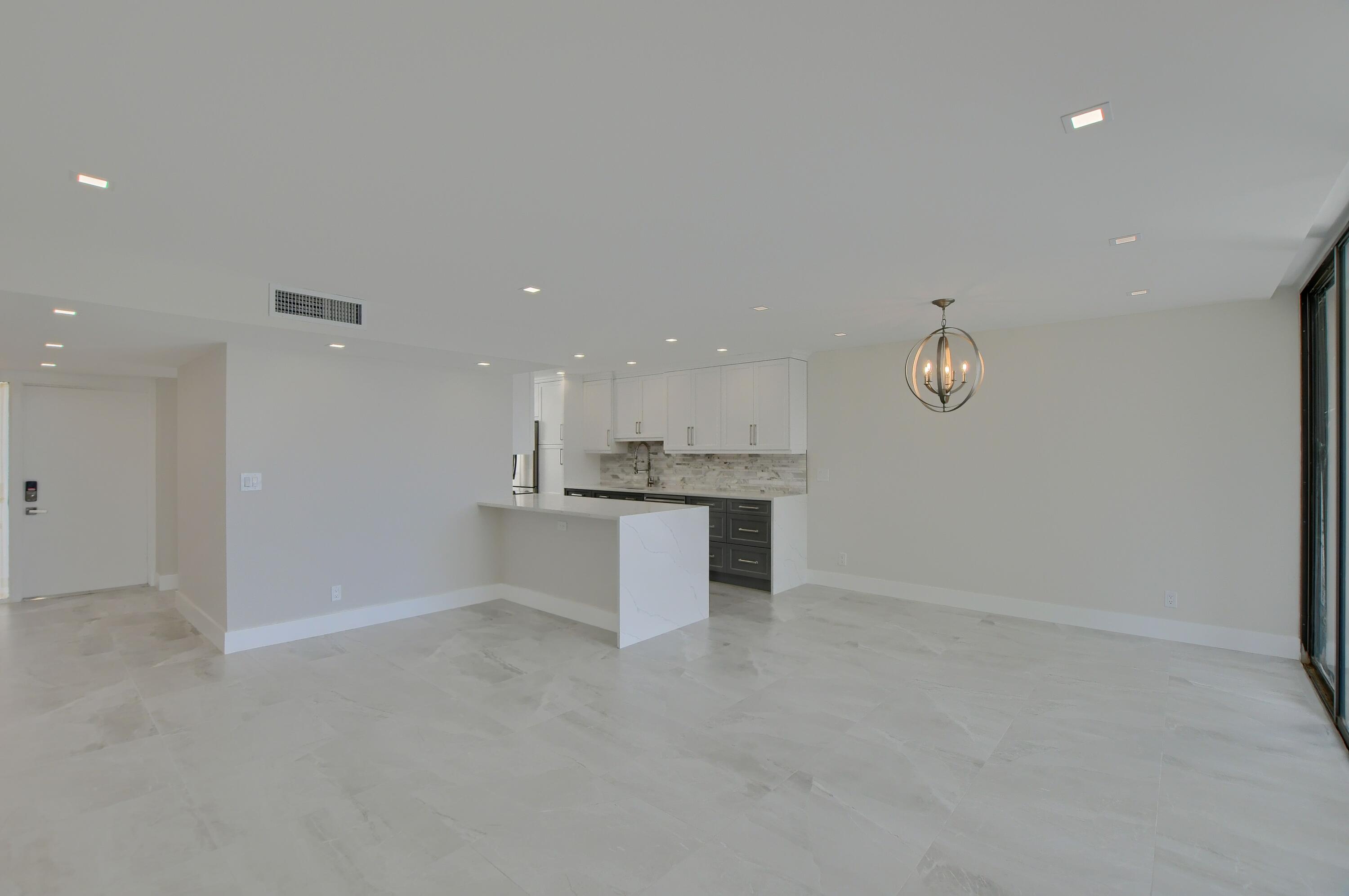 807 Bridgewood Place, Unit 807 Boca Raton, FL 33434 - Photo 3 of 24 04_ebf_6313-hdr(5)