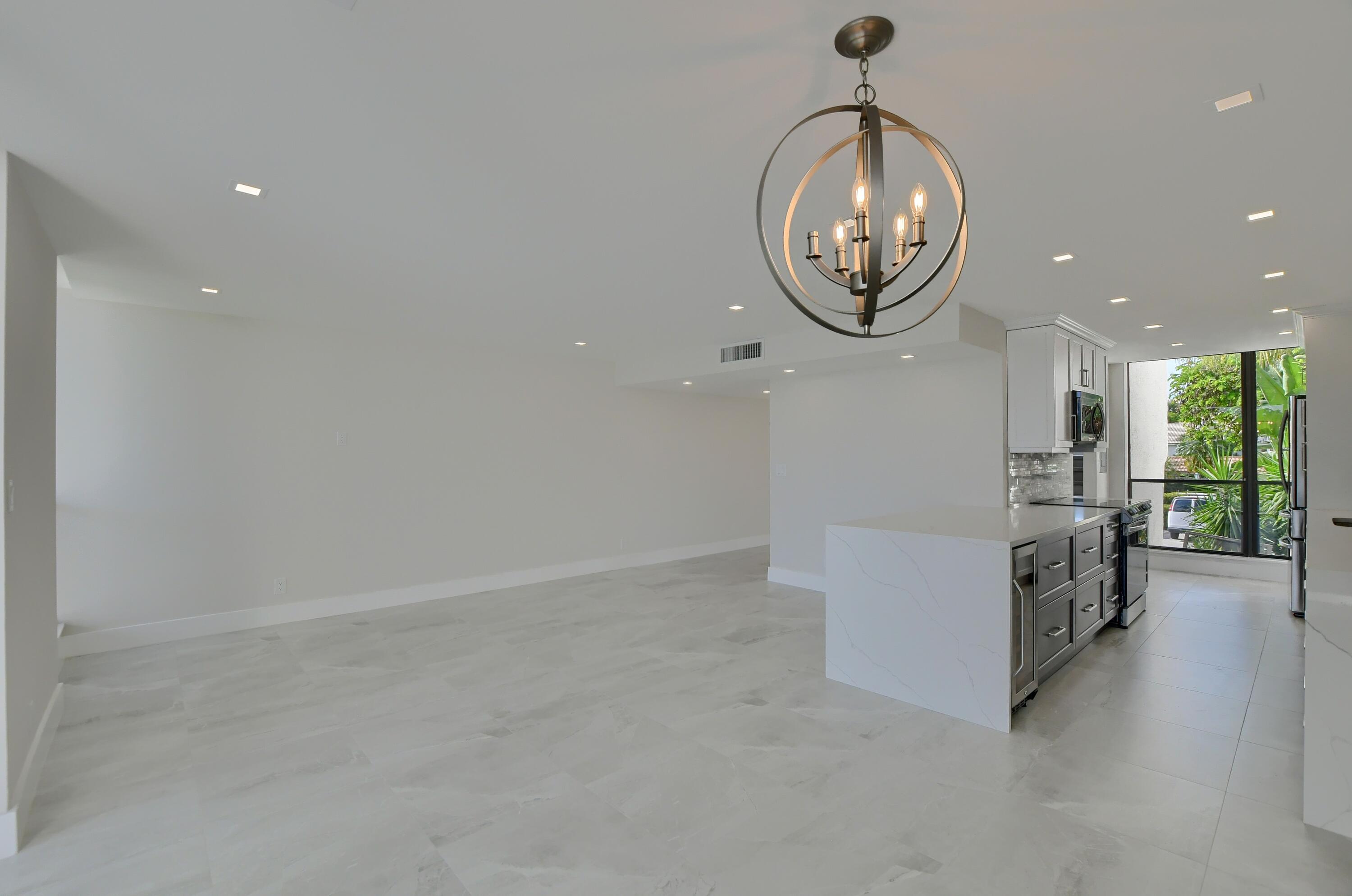 807 Bridgewood Place, Unit 807 Boca Raton, FL 33434 - Photo 6 of 24 07_ebf_6328-hdr(5)