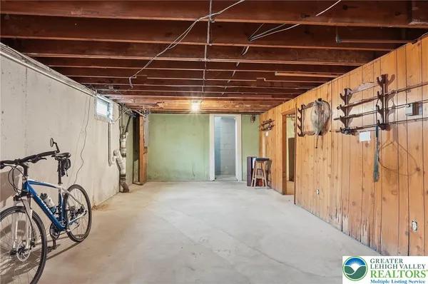 $319,900 | 4061 Hampshire Court, Allentown, PA 18104