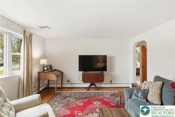 $319,900 | 4061 Hampshire Court, Allentown, PA 18104