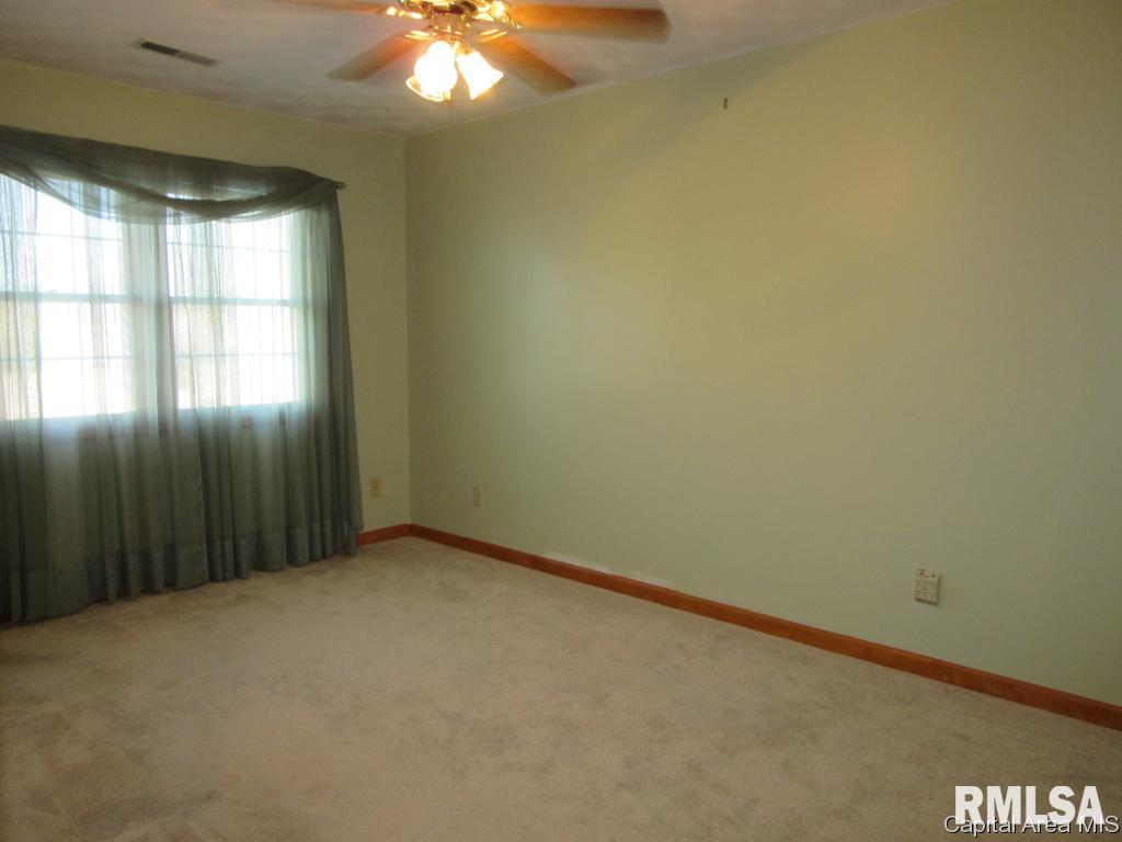5305 Collins Way Springfield, IL 62703 - Photo 11 of 28