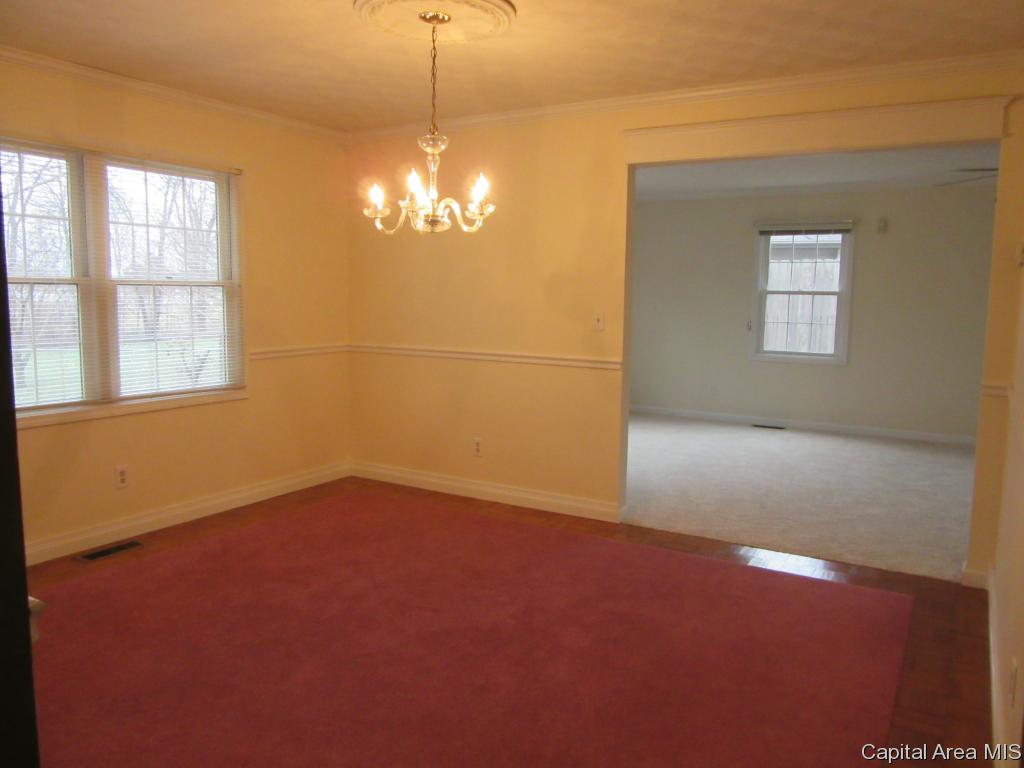 5305 Collins Way Springfield, IL 62703 - Photo 3 of 28