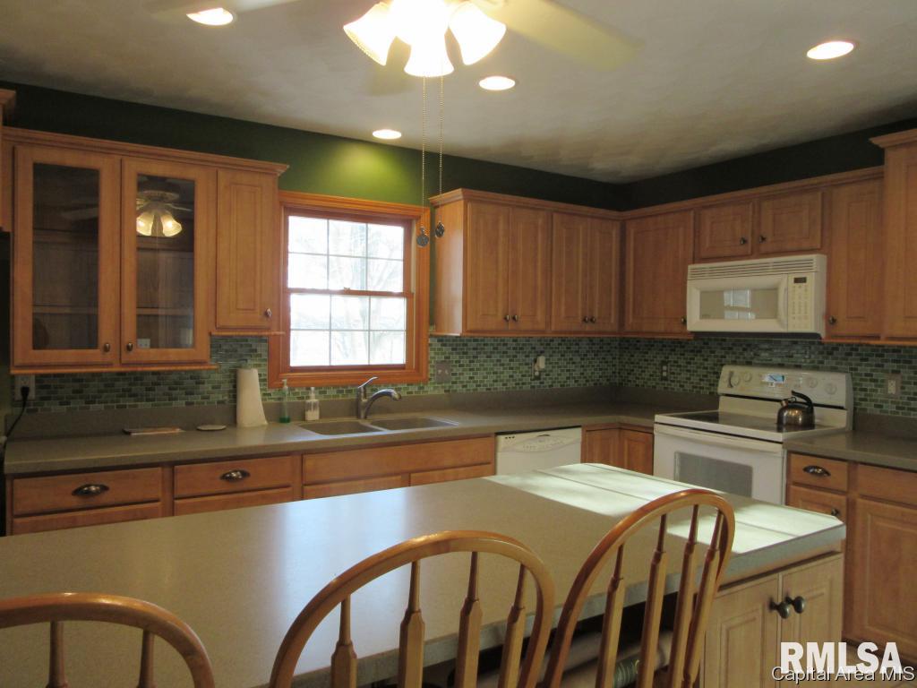 5305 Collins Way Springfield, IL 62703 - Photo 7 of 28