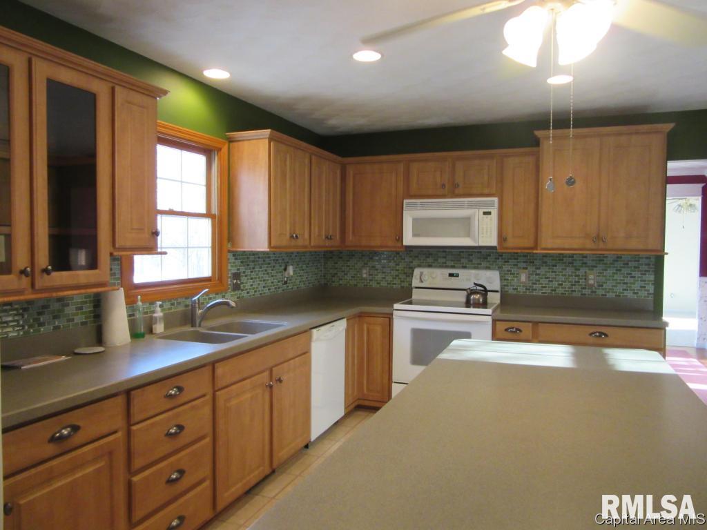 5305 Collins Way Springfield, IL 62703 - Photo 8 of 28