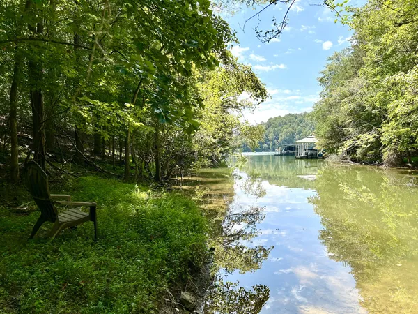 $499,000 | 190 J D Lane, Lynchburg, TN 37352