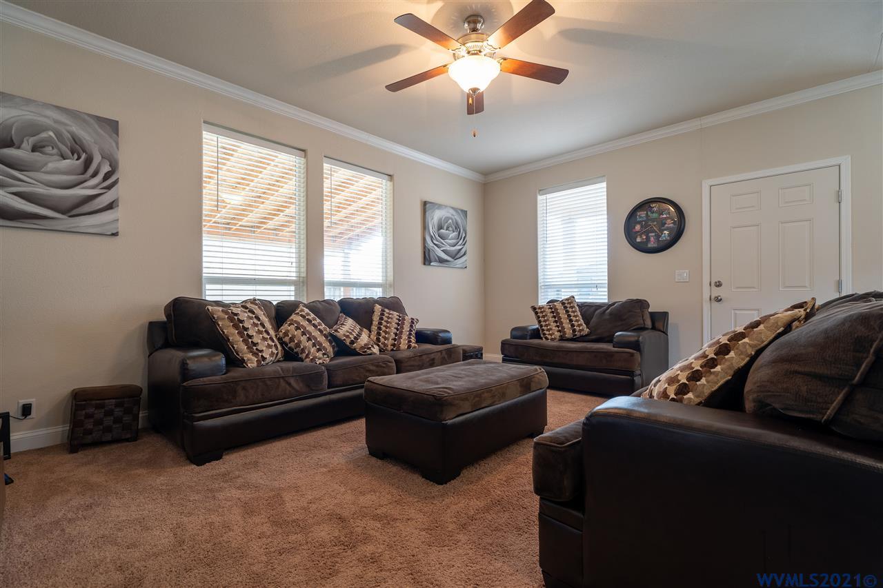 3428 Turner Road Southeast Salem, OR 97302 - Photo 3 of 18 Gallery Image 3