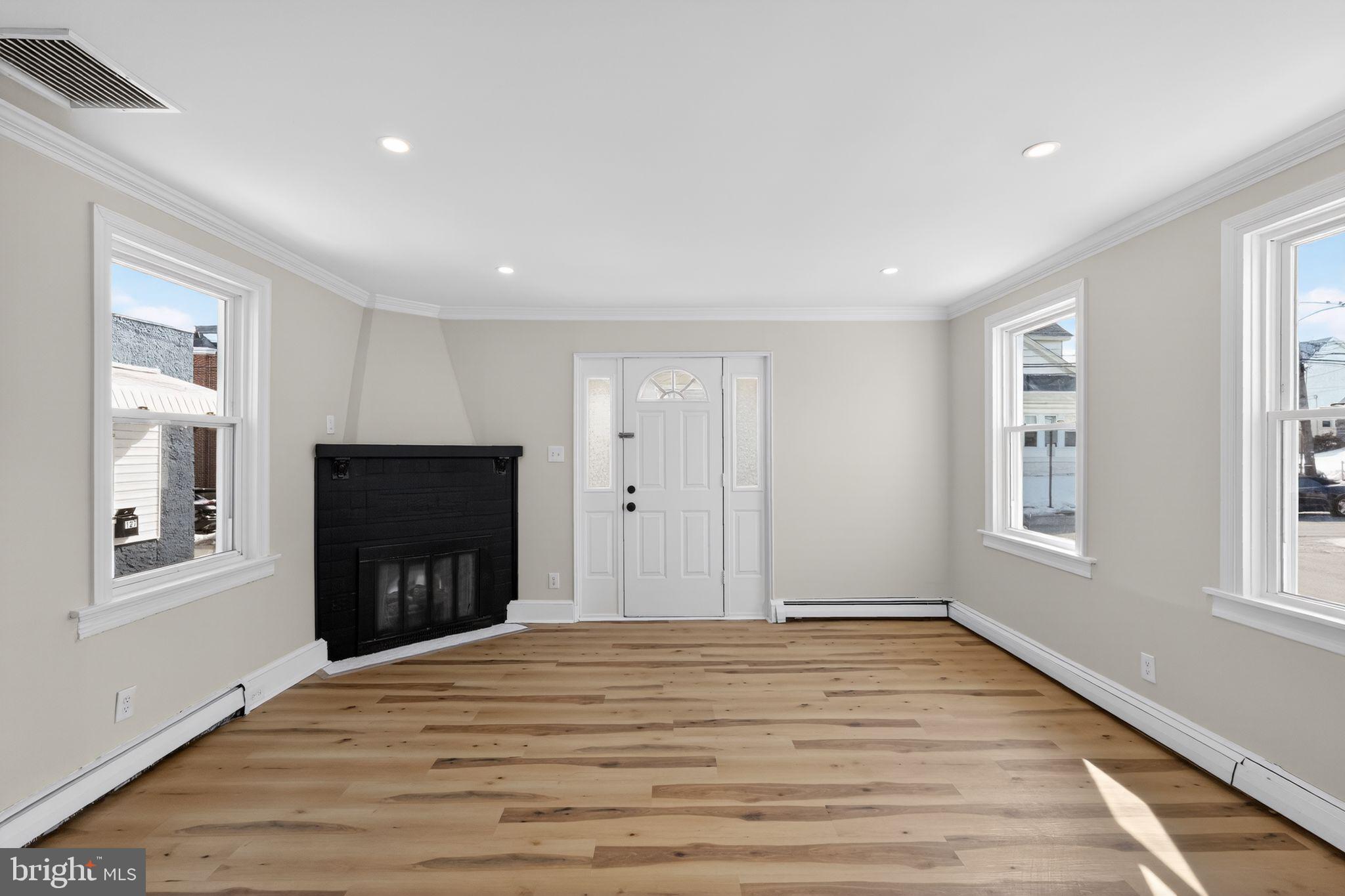 129 South Keystone Avenue Upper Darby, PA 19082 - Photo 14 of 31