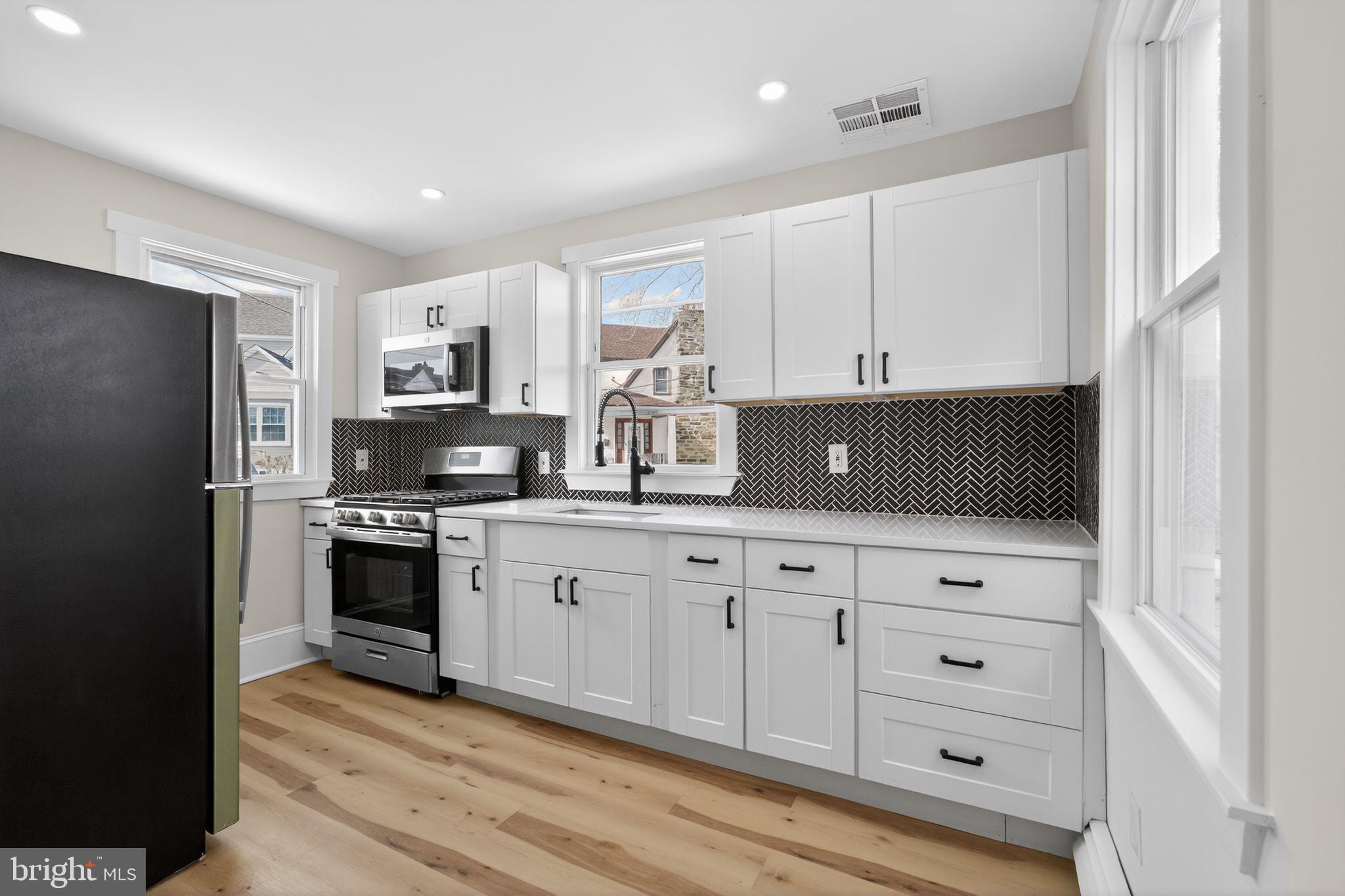 129 South Keystone Avenue Upper Darby, PA 19082 - Photo 24 of 31