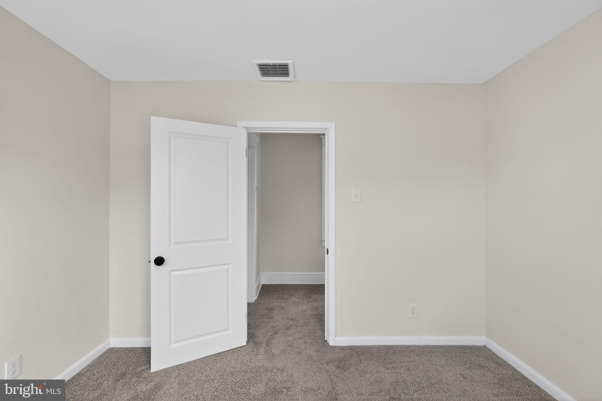 129 South Keystone Avenue Upper Darby, PA 19082 - Photo 28 of 31