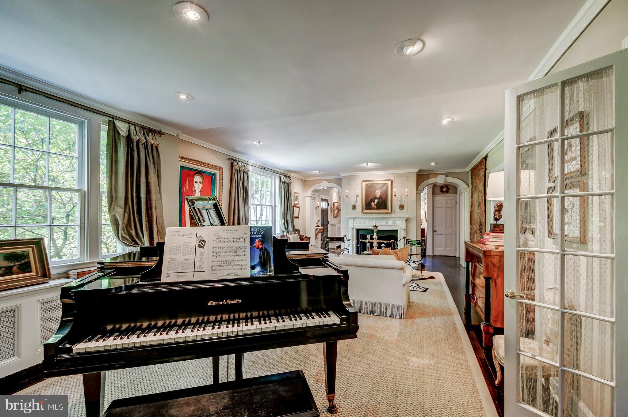 801 St Georges Road Baltimore, MD 21210 - Photo 13 of 90 Room for entertaining