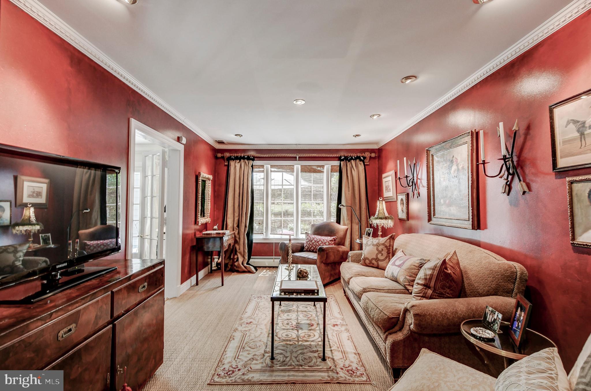 801 St Georges Road Baltimore, MD 21210 - Photo 14 of 90 Warmth