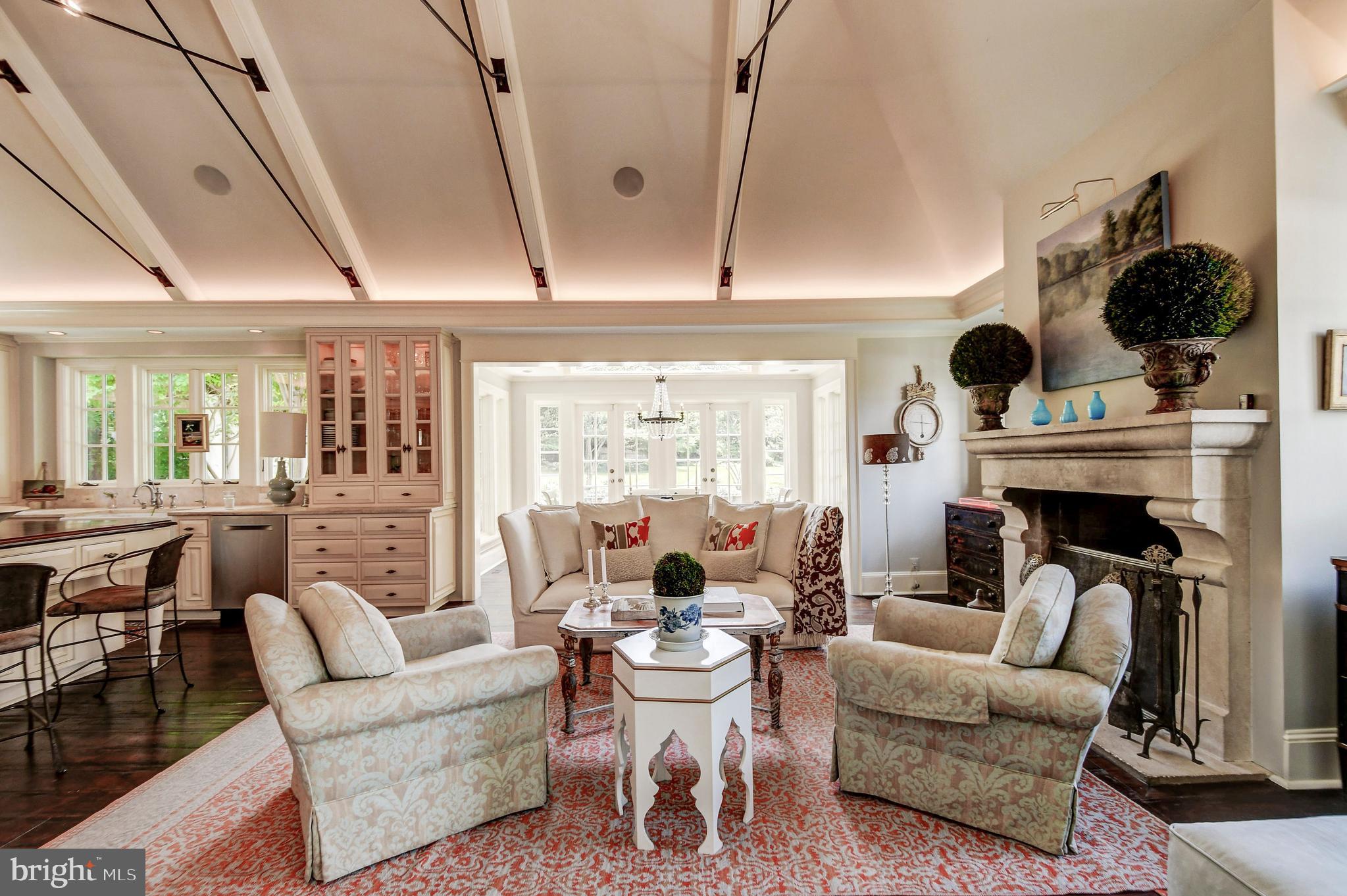 801 St Georges Road Baltimore, MD 21210 - Photo 21 of 90 Great Room for great times