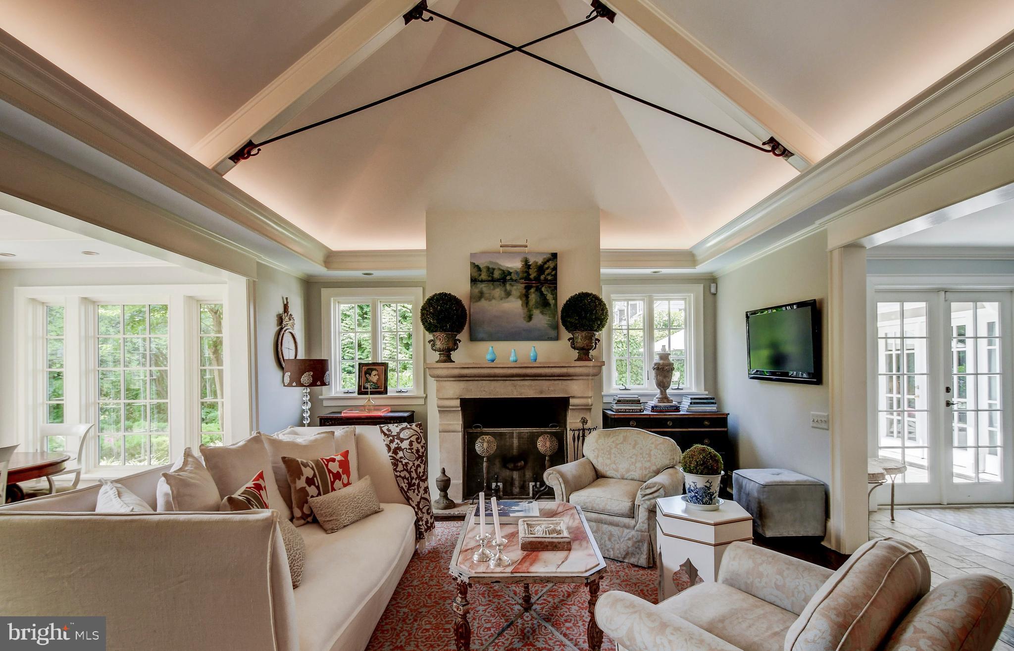 801 St Georges Road Baltimore, MD 21210 - Photo 29 of 90 Light