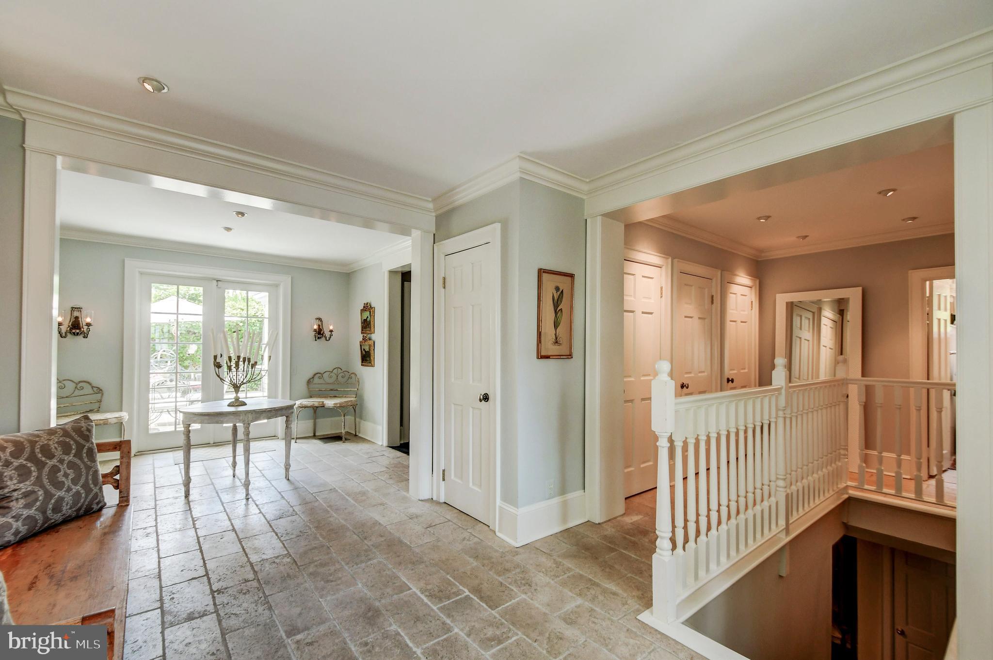 801 St Georges Road Baltimore, MD 21210 - Photo 34 of 90 Light and airy